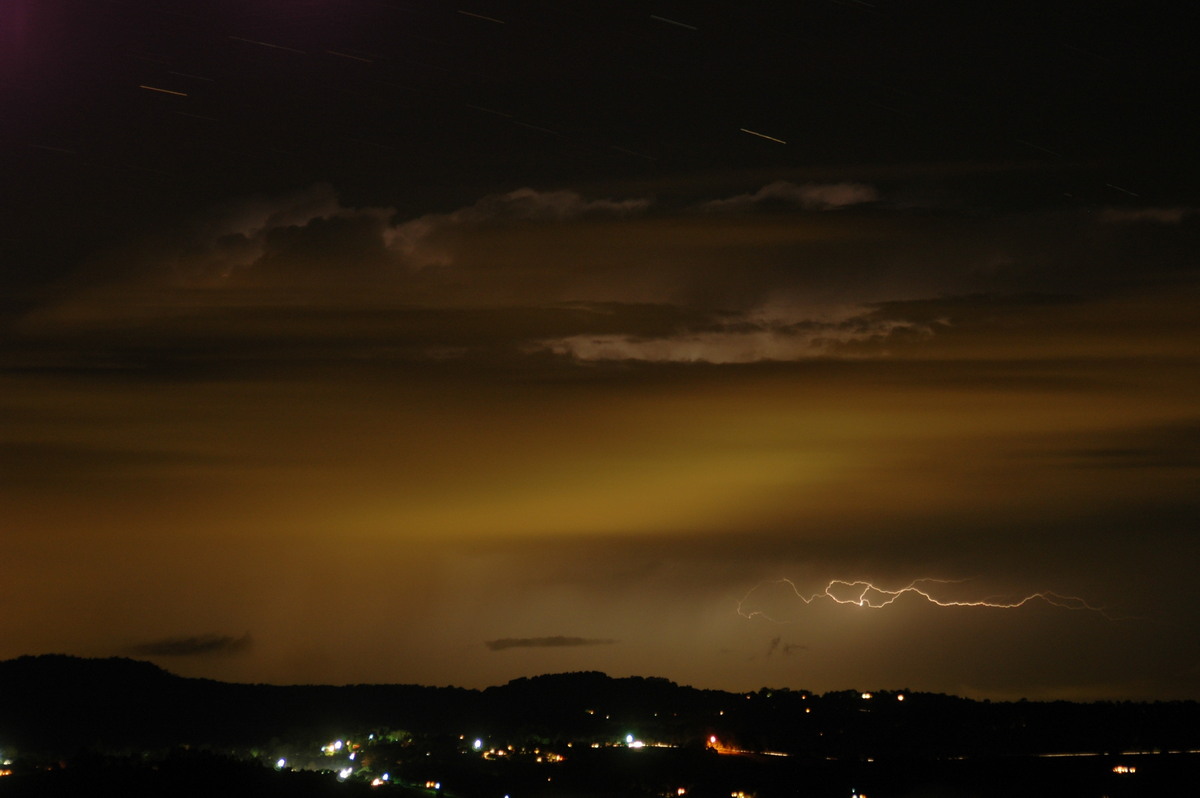 lightning lightning_bolts : McLeans Ridges, NSW   24 June 2006