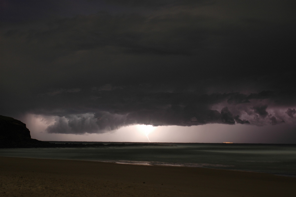 lightning lightning_bolts : Ballina, NSW   3 July 2006