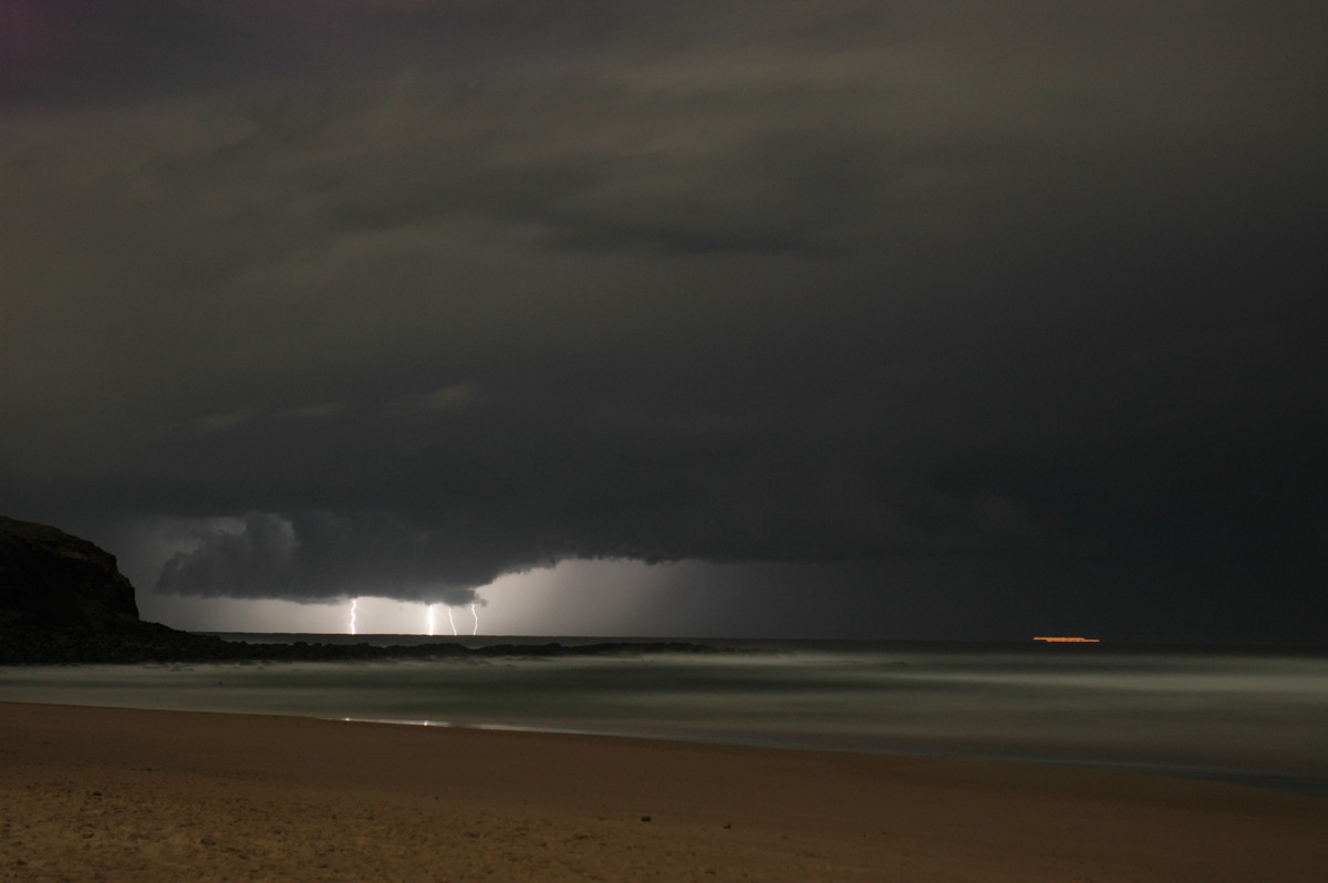 lightning lightning_bolts : Ballina, NSW   3 July 2006