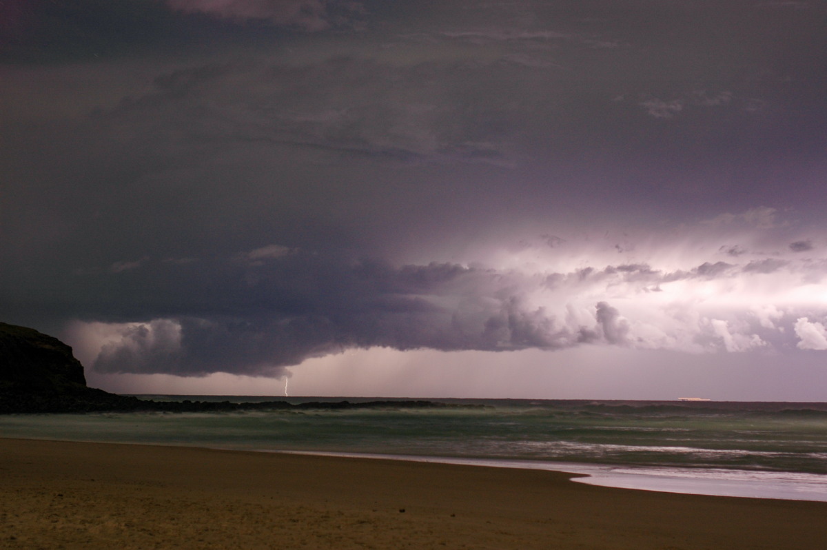 lightning lightning_bolts : Ballina, NSW   3 July 2006