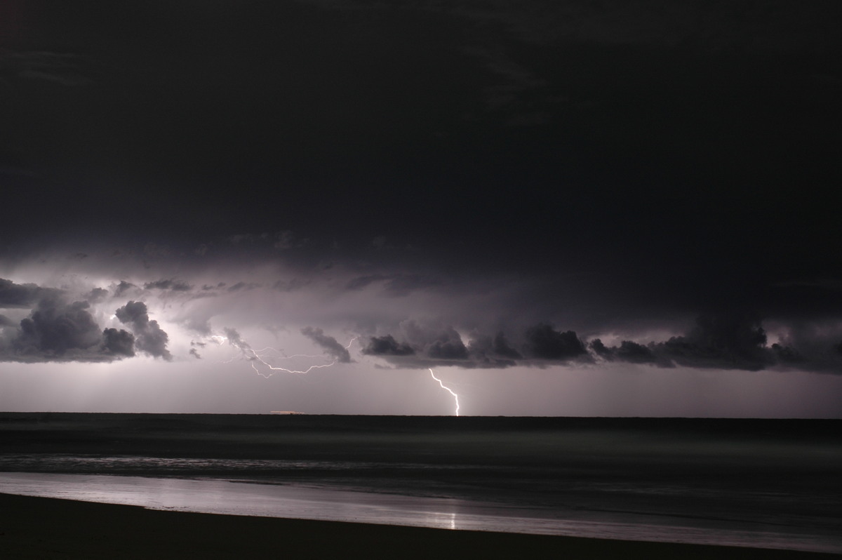 lightning lightning_bolts : Ballina, NSW   3 July 2006