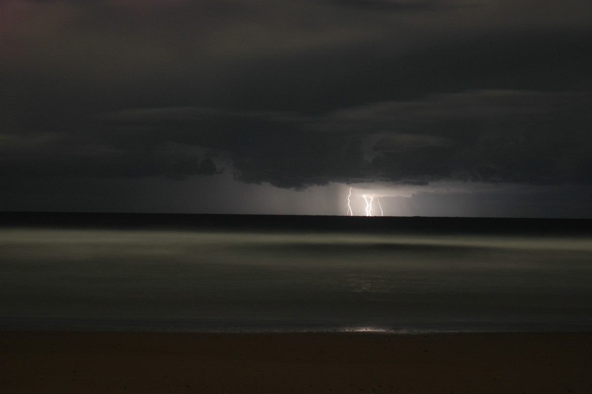 lightning lightning_bolts : Ballina, NSW   3 July 2006