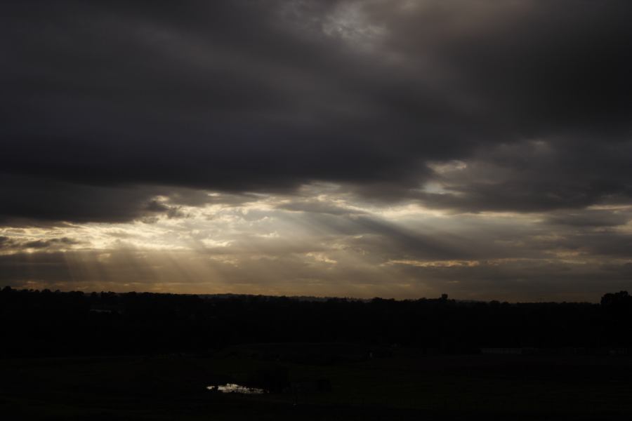 halosundog halo_sundog_crepuscular_rays : Schofields, NSW   26 September 2006