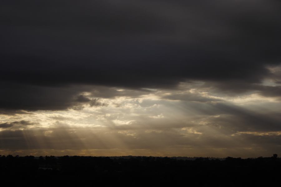 halosundog halo_sundog_crepuscular_rays : Schofields, NSW   26 September 2006