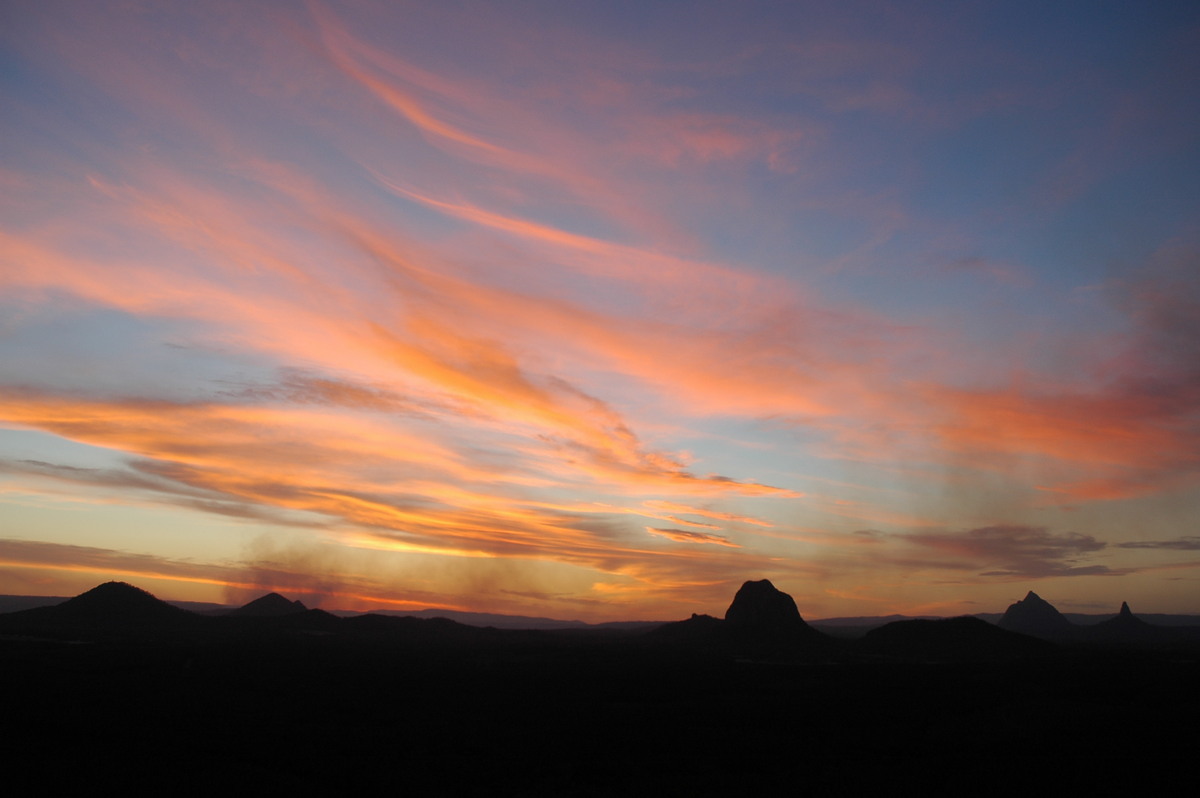 sunset sunset_pictures : Glasshouse Mountains, QLD   28 October 2006