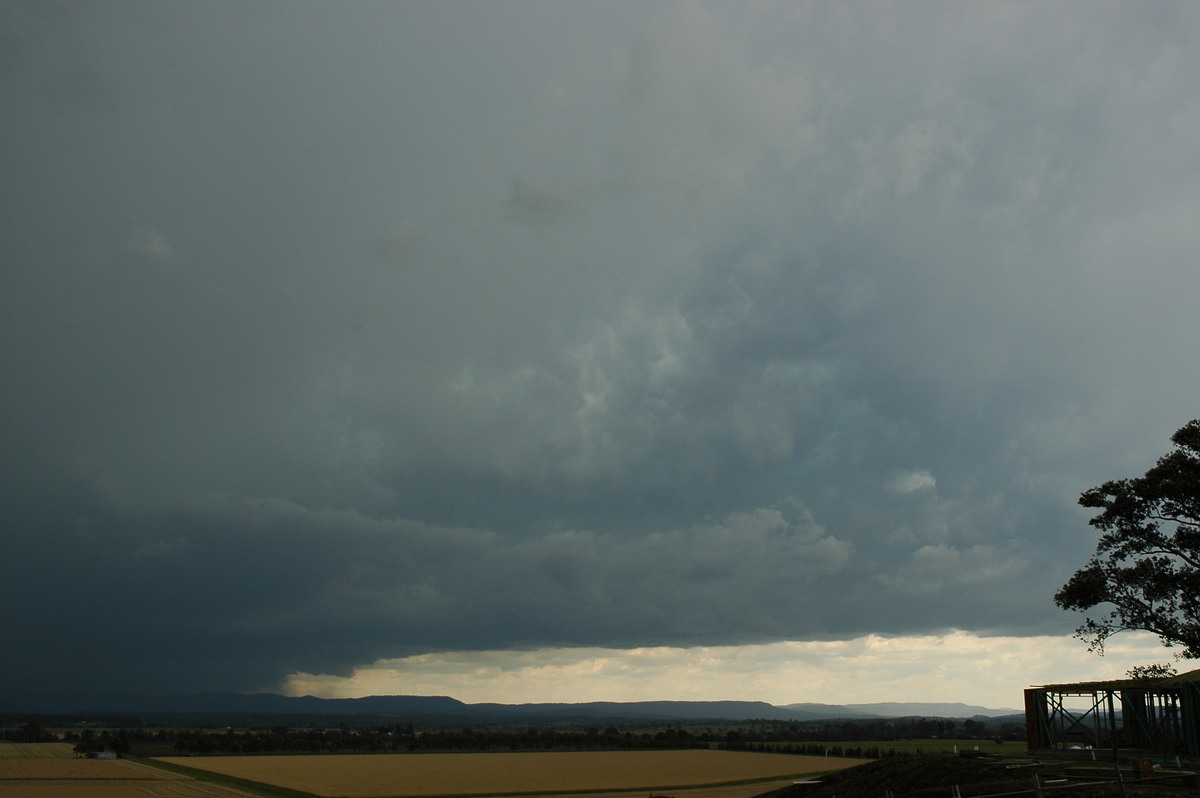 cumulonimbus supercell_thunderstorm : N of Casino, NSW   8 November 2006