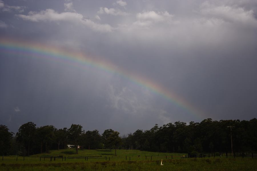 rainbow rainbow_pictures : S of Port Macquarie, NSW   13 November 2006