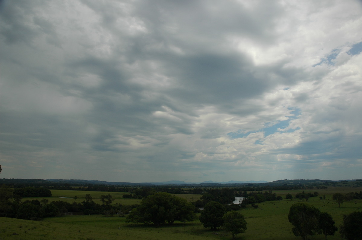 altocumulus altocumulus_cloud : near Coraki, NSW   13 November 2006