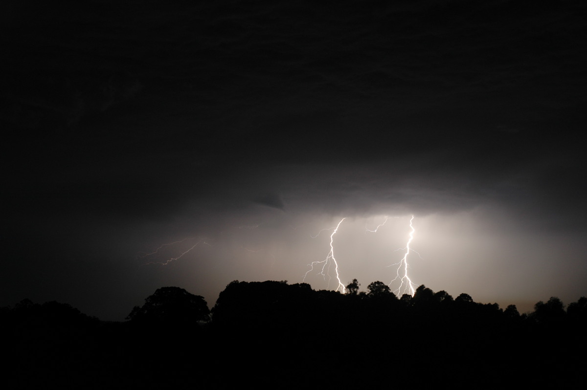 lightning lightning_bolts : McLeans Ridges, NSW   13 November 2006