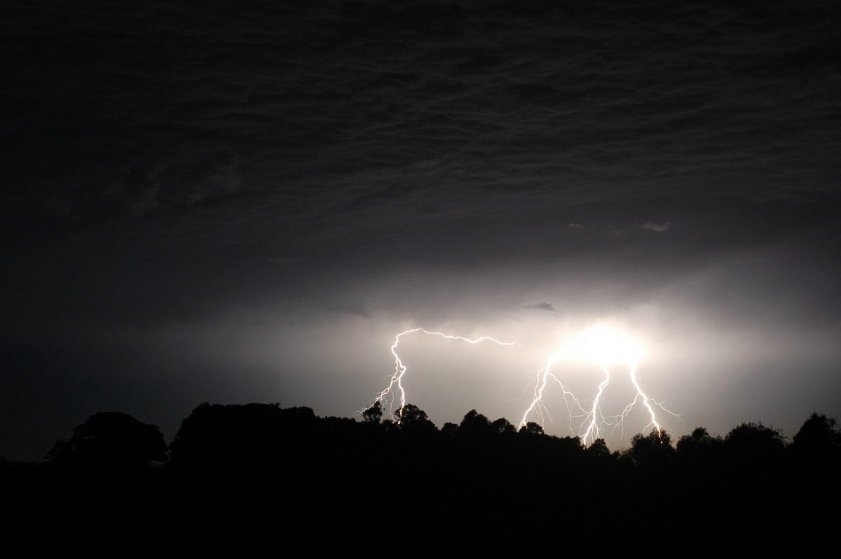 lightning lightning_bolts : McLeans Ridges, NSW   13 November 2006