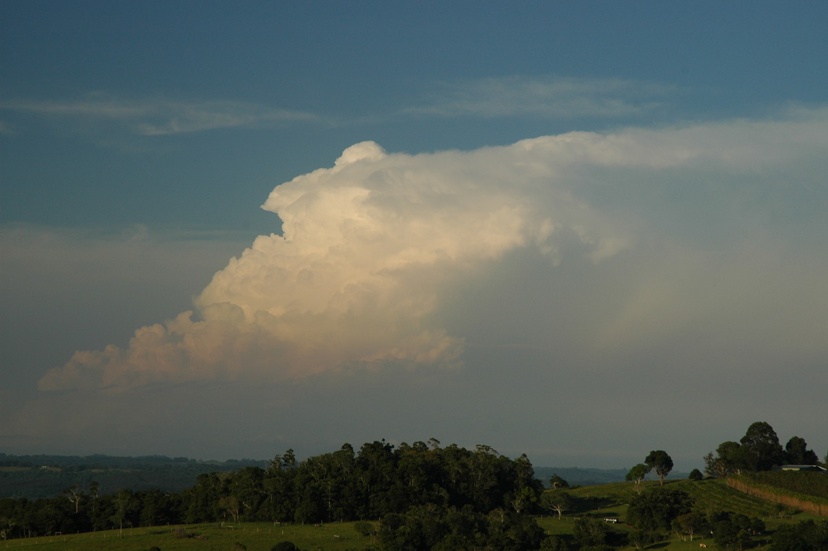 overshoot overshooting_top : McLeans Ridges, NSW   15 November 2006