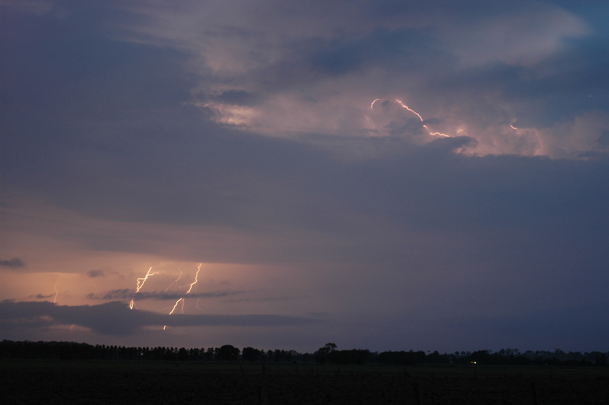 lightning lightning_bolts : N of Casino, NSW   26 November 2006