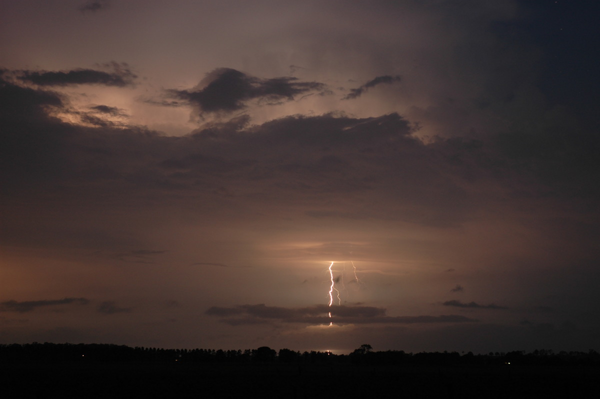 lightning lightning_bolts : N of Casino, NSW   26 November 2006