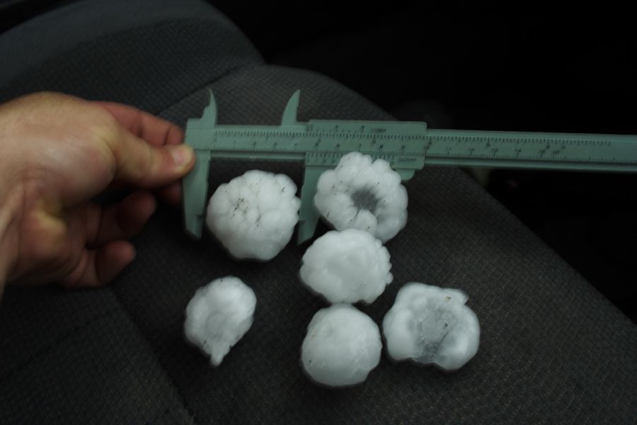 hailstones hail_stones : WNW of Ebor, NSW   27 November 2006