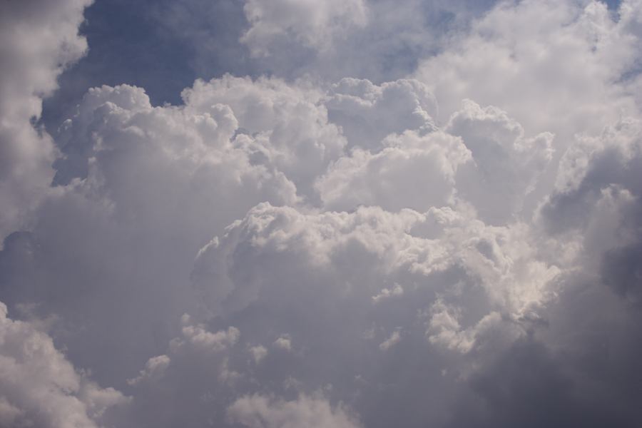 updraft thunderstorm_updrafts : Oberon, NSW   10 December 2006