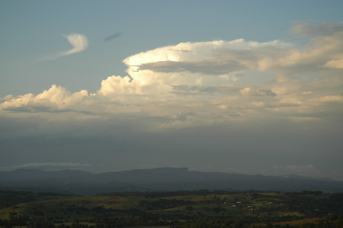 thunderstorm cumulonimbus_incus : McLeans Ridges, NSW   14 December 2006