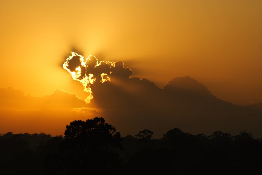 halosundog halo_sundog_crepuscular_rays : Schofields, NSW   28 December 2006