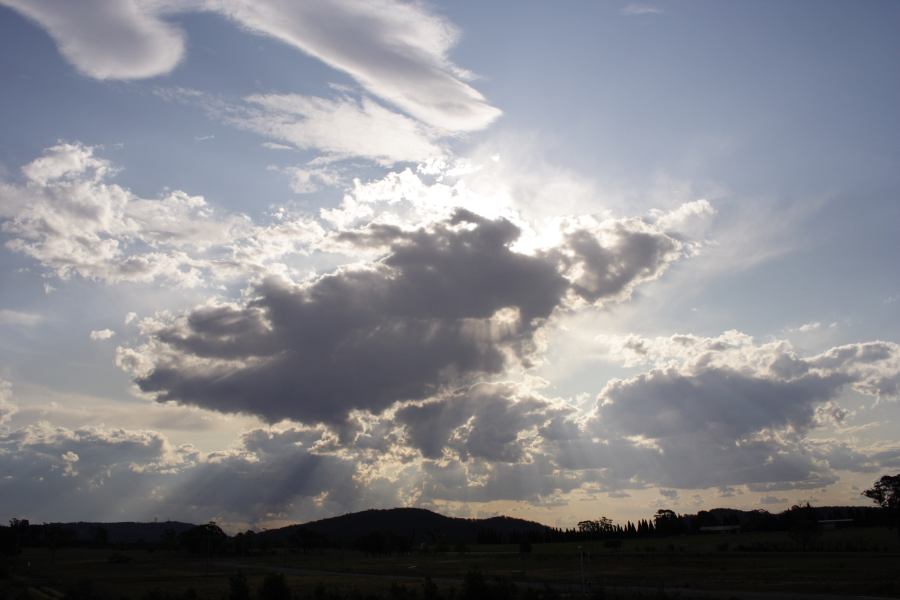 halosundog halo_sundog_crepuscular_rays : Mittagong, NSW   28 December 2006