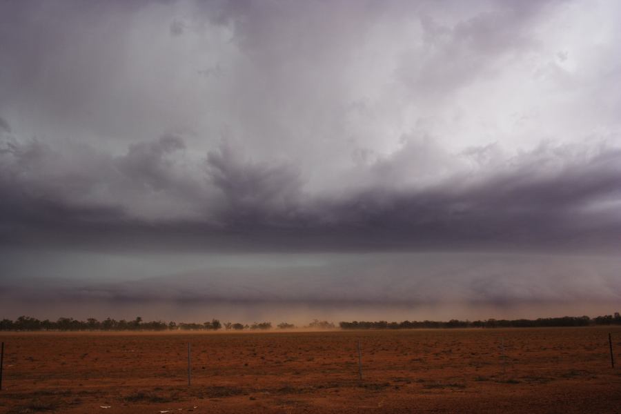 shelfcloud shelf_cloud : 10km N of Barringun, NSW   2 January 2007