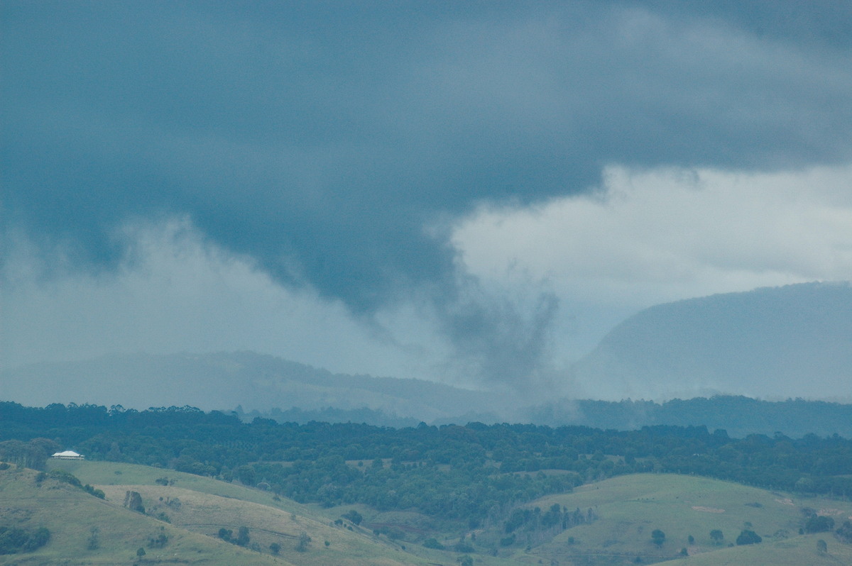 cumulonimbus thunderstorm_base : McLeans Ridges, NSW   2 January 2007