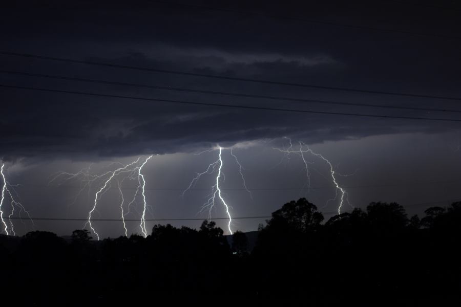 lightning lightning_bolts : E of Muswellbrook, NSW   12 January 2007