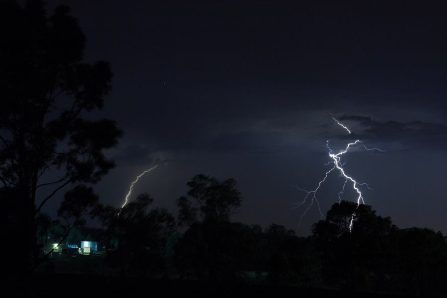 lightning lightning_bolts : E of Muswellbrook, NSW   12 January 2007