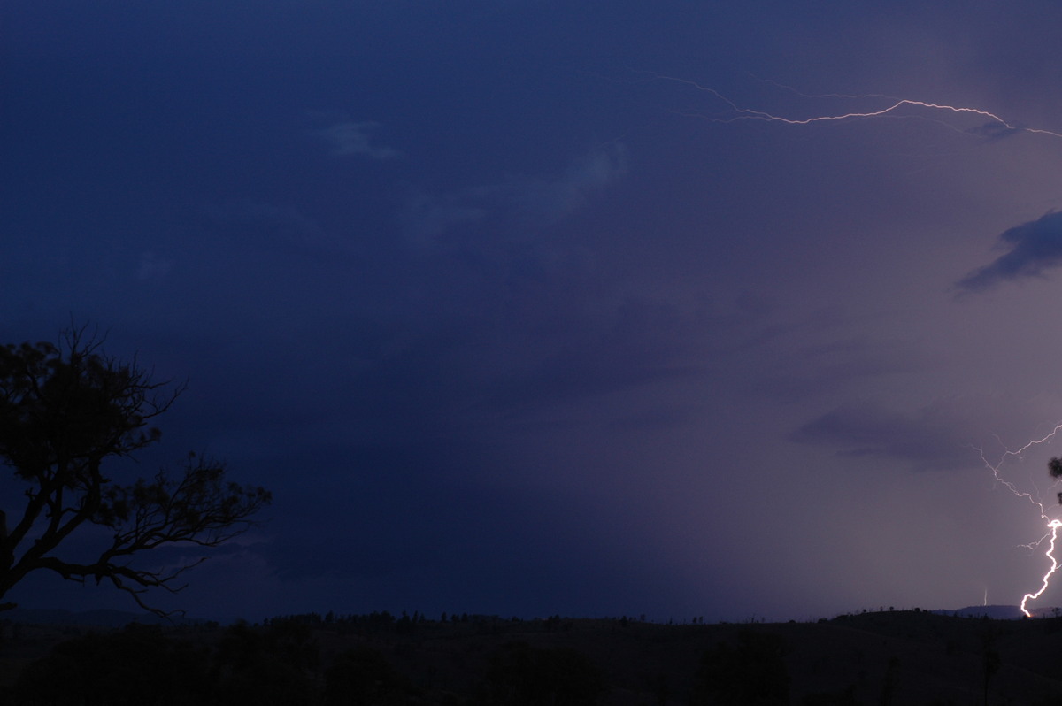 lightning lightning_bolts : W of Tenterfield, NSW   12 January 2007