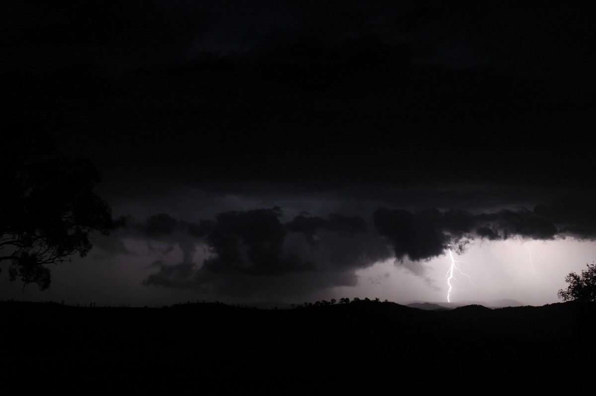 lightning lightning_bolts : W of Tenterfield, NSW   12 January 2007