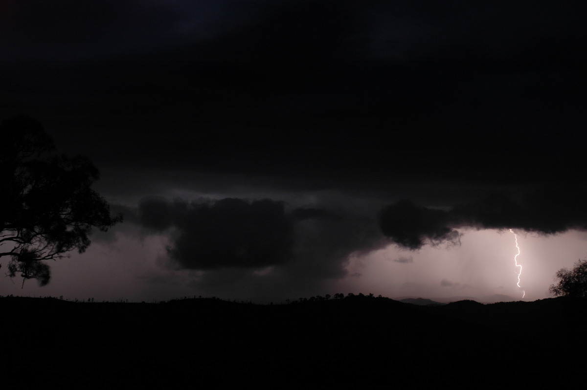 lightning lightning_bolts : W of Tenterfield, NSW   12 January 2007