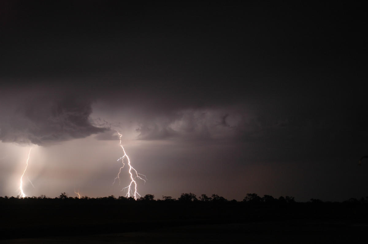 lightning lightning_bolts : Milmerran, QLD   13 January 2007