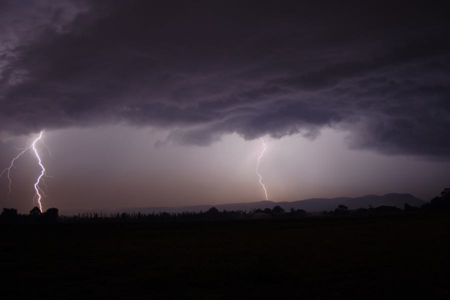 lightning lightning_bolts : near Yurramundi, NSW   23 January 2007