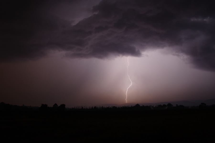 lightning lightning_bolts : near Yurramundi, NSW   23 January 2007