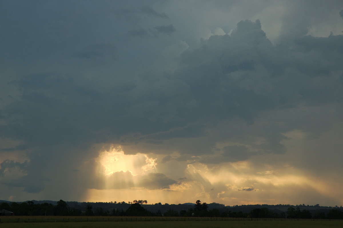 halosundog halo_sundog_crepuscular_rays : N of Casino, NSW   30 January 2007