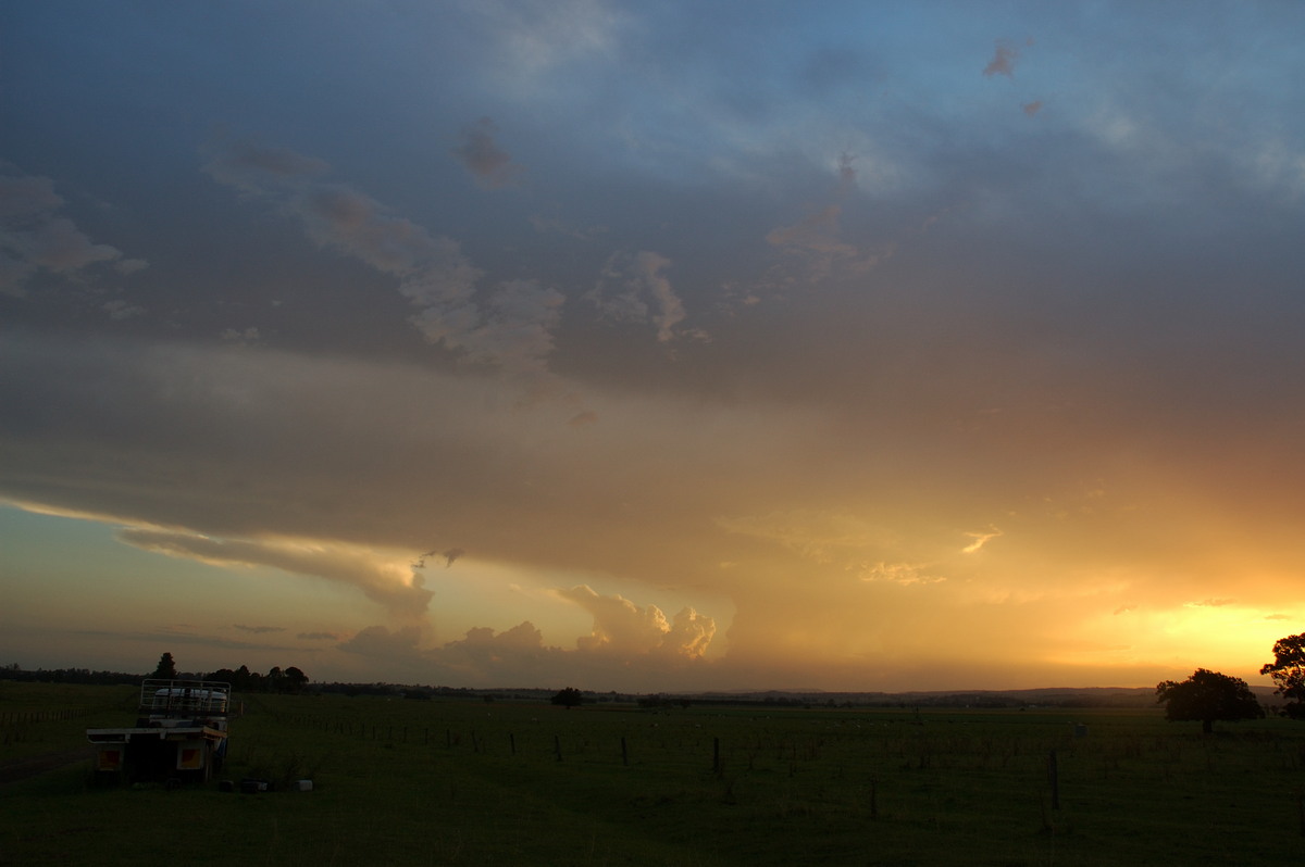 anvil thunderstorm_anvils : N of Casino, NSW   30 January 2007