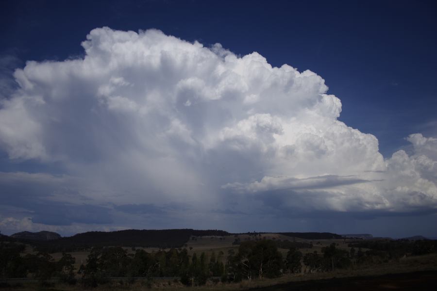 thunderstorm cumulonimbus_incus : S of Cherry Tree Hill, NSW   3 February 2007