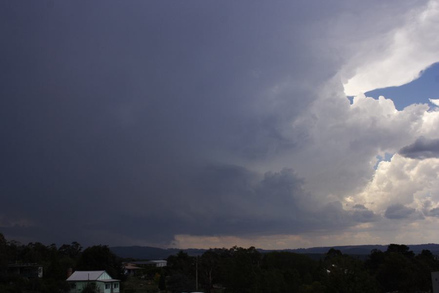 cumulonimbus supercell_thunderstorm : near Lithgow, NSW   7 February 2007