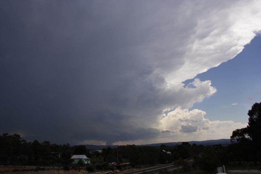 cumulonimbus supercell_thunderstorm : near Lithgow, NSW   7 February 2007