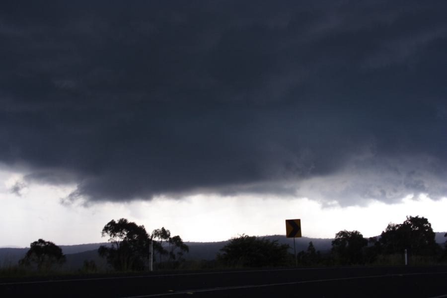 wallcloud thunderstorm_wall_cloud : Lithgow, NSW   7 February 2007