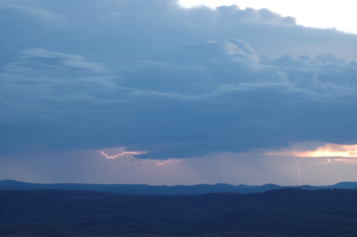 lightning lightning_bolts : W of Tenterfield, NSW   10 February 2007