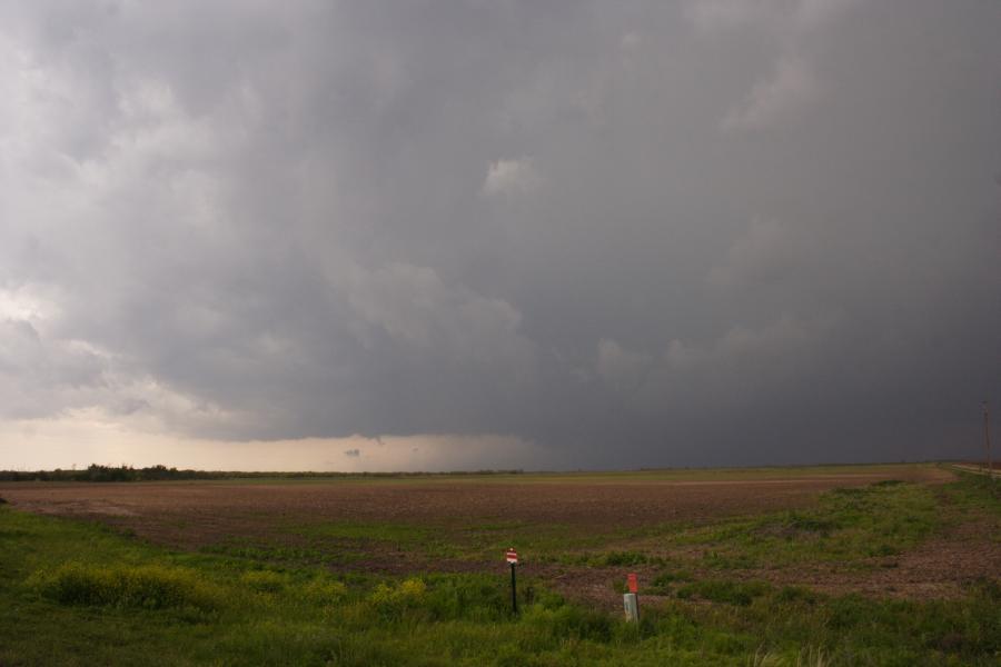 cumulonimbus supercell_thunderstorm : SW of Seymour, Texas, USA   13 April 2007