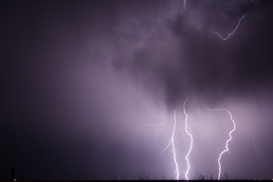 lightning lightning_bolts : Amarillo, Texas, USA   20 April 2007