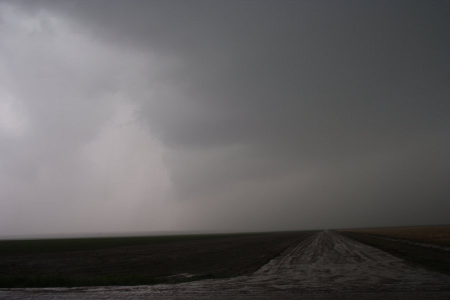 raincascade precipitation_cascade : 25km N of Granada, Colorado, USA   21 April 2007