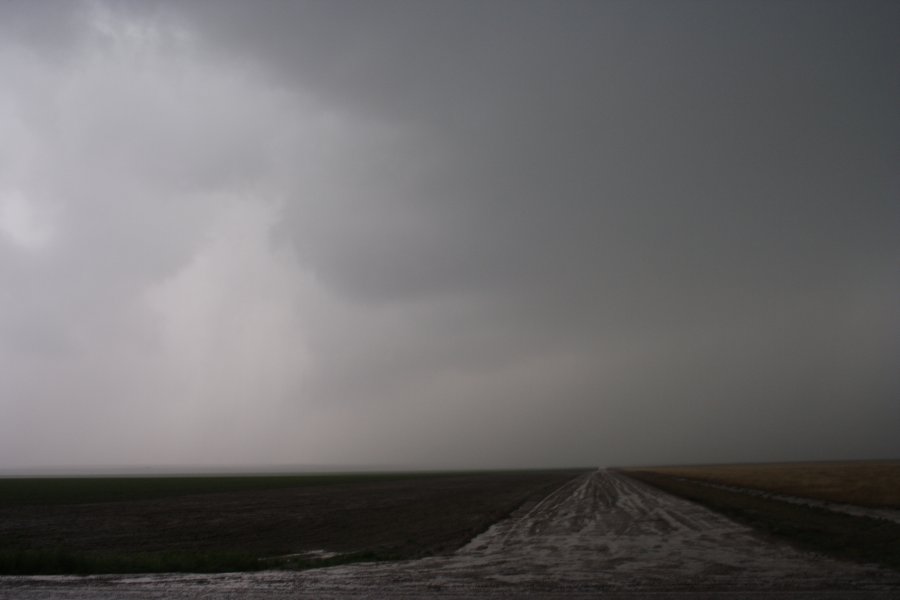 raincascade precipitation_cascade : 25km N of Granada, Colorado, USA   21 April 2007