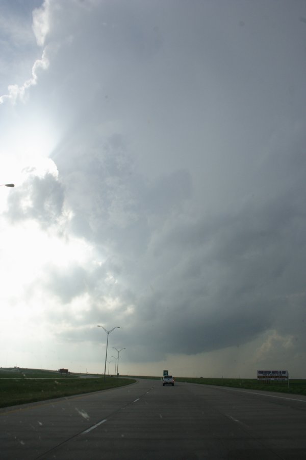 updraft thunderstorm_updrafts : I-40 between Mclean and Amarillo, Texas, USA   23 April 2007