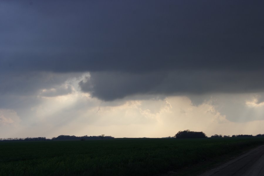 wallcloud thunderstorm_wall_cloud : Nickerson, Kansas, USA   24 April 2007