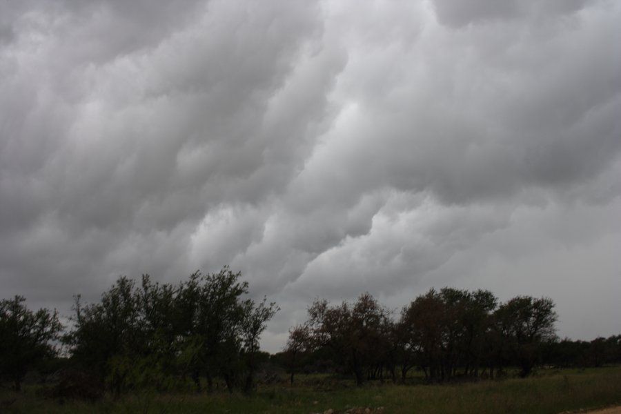 shelfcloud shelf_cloud : W of Fredericksburg, Texas, USA   2 May 2007