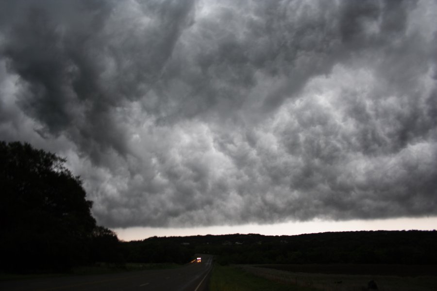 shelfcloud shelf_cloud : W of Fredericksburg, Texas, USA   2 May 2007