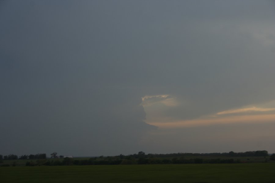 cumulonimbus supercell_thunderstorm : NE of Woodward, Oklahoma, USA   4 May 2007