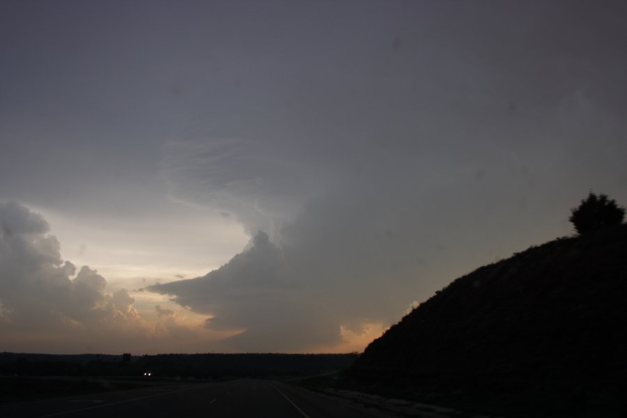 cumulonimbus supercell_thunderstorm : E of Woodward, Oklahoma, USA   4 May 2007