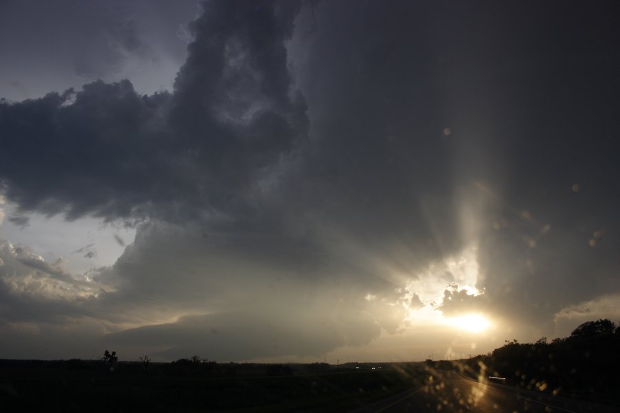 halosundog halo_sundog_crepuscular_rays : E of Woodward, Oklahoma, USA   4 May 2007